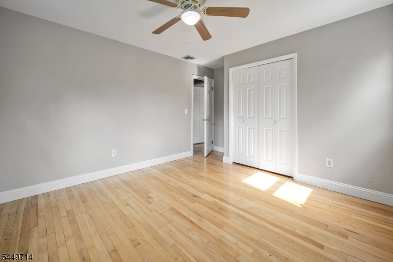 2 Stiles Ln Property Photo 28