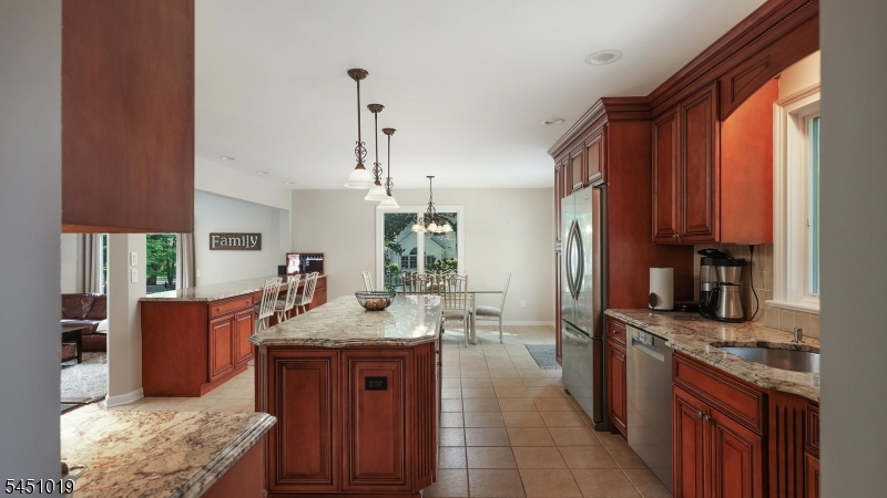 8 Cayuga Way Property Photo 22
