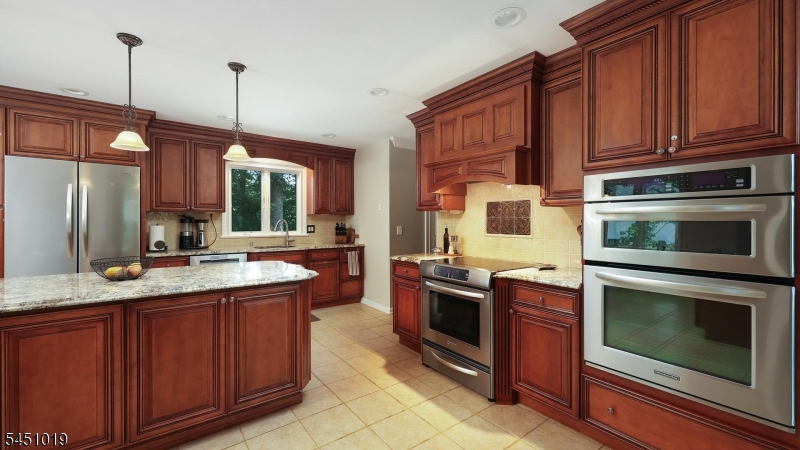 8 Cayuga Way Property Photo 23