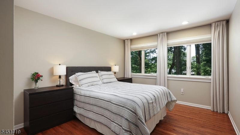 8 Cayuga Way Property Photo 31