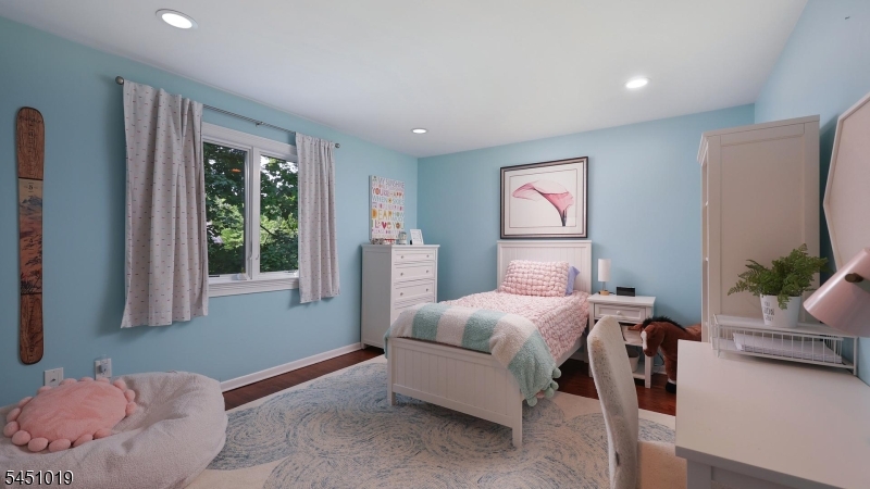 8 Cayuga Way Property Photo 32