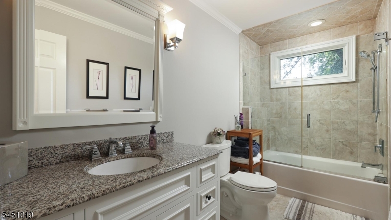 8 Cayuga Way Property Photo 35