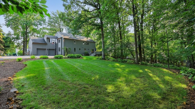 8 Cayuga Way Property Photo 42