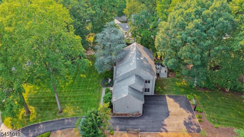 8 Cayuga Way Property Photo 44