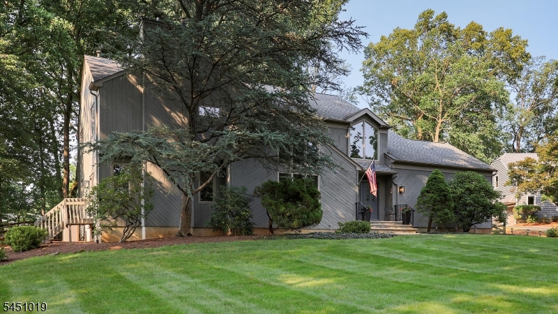 8 Cayuga Way Property Photo 47