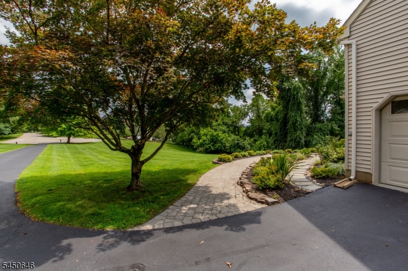7 Tahoe Ct Property Photo 5