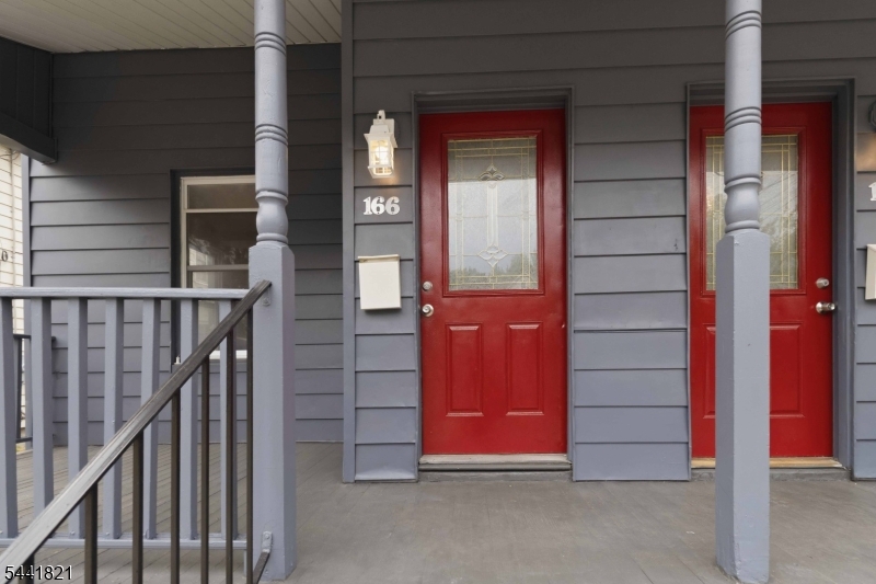166 E Blackwell St Property Photo 2