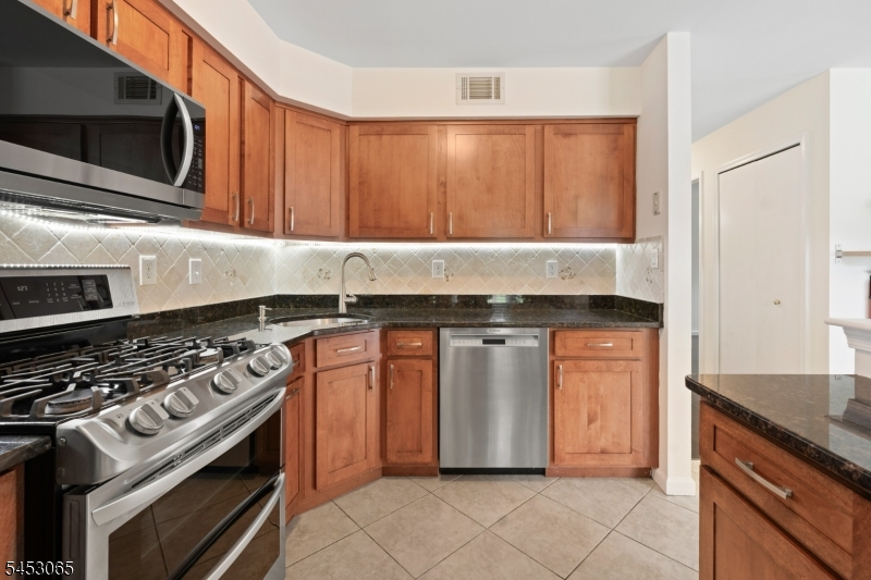 2501 Vroom Dr 2501 Property Photo 11