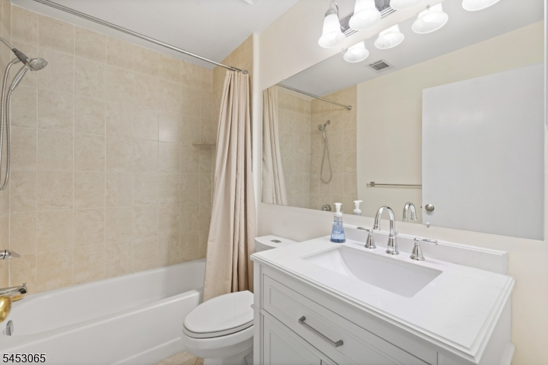 2501 Vroom Dr 2501 Property Photo 17
