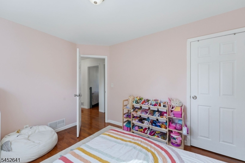 77 Deborah Ct Property Photo 16