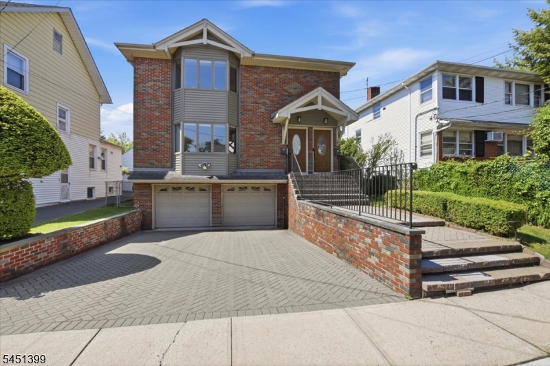 40 Ocean St 2 Property Photo 1