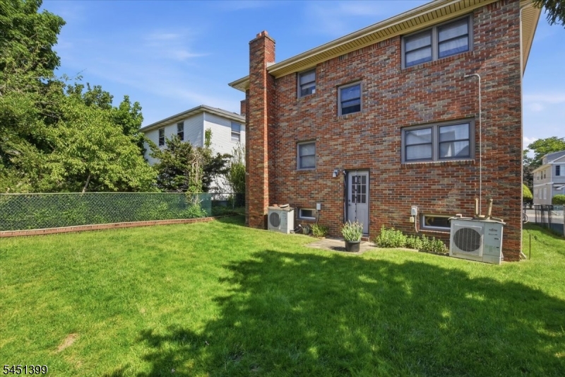 40 Ocean St 2 Property Photo 10