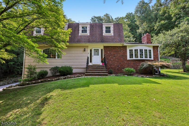 16 Zander Ln Property Photo 1
