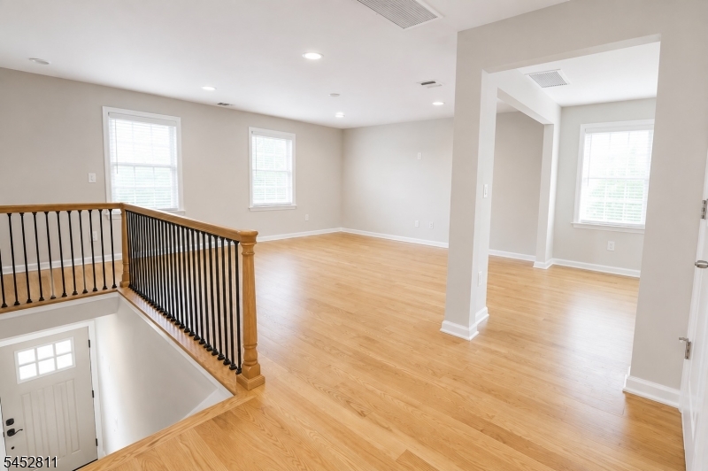 528 Cumberland St B Property Photo 6