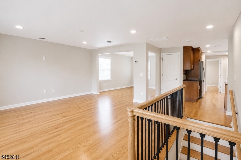 528 Cumberland St B Property Photo 7