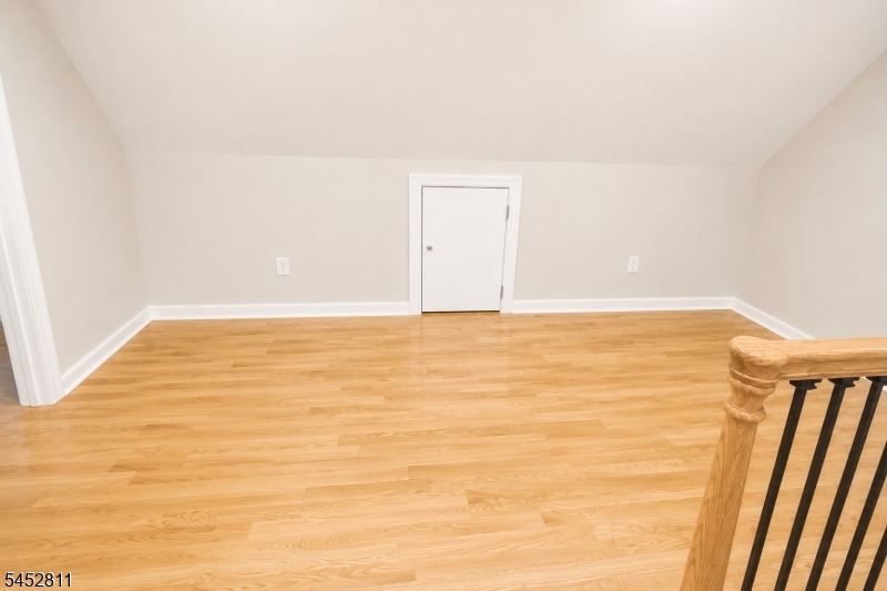 528 Cumberland St B Property Photo 22