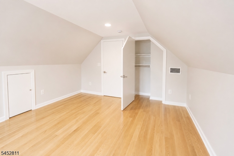 528 Cumberland St B Property Photo 30