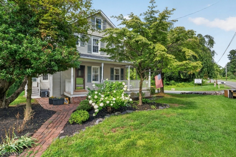 693 Amwell Rd Property Photo 1