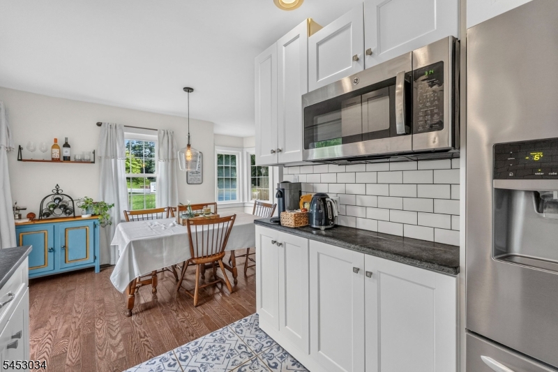 693 Amwell Rd Property Photo 12
