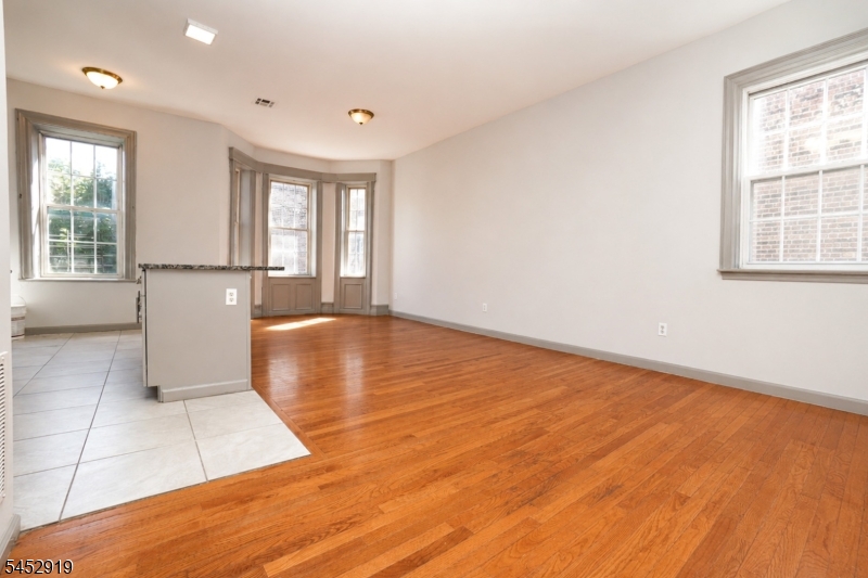 238 Fulton Ave Property Photo 4
