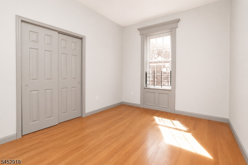 238 Fulton Ave Property Photo 10