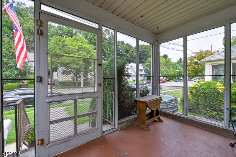 783 Broad St Property Photo 4