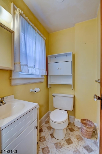 783 Broad St Property Photo 17