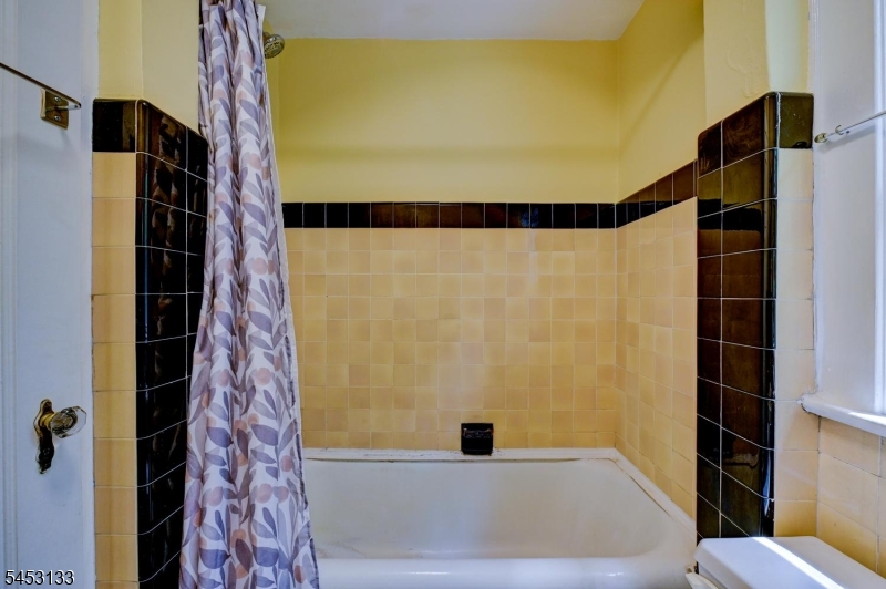783 Broad St Property Photo 25