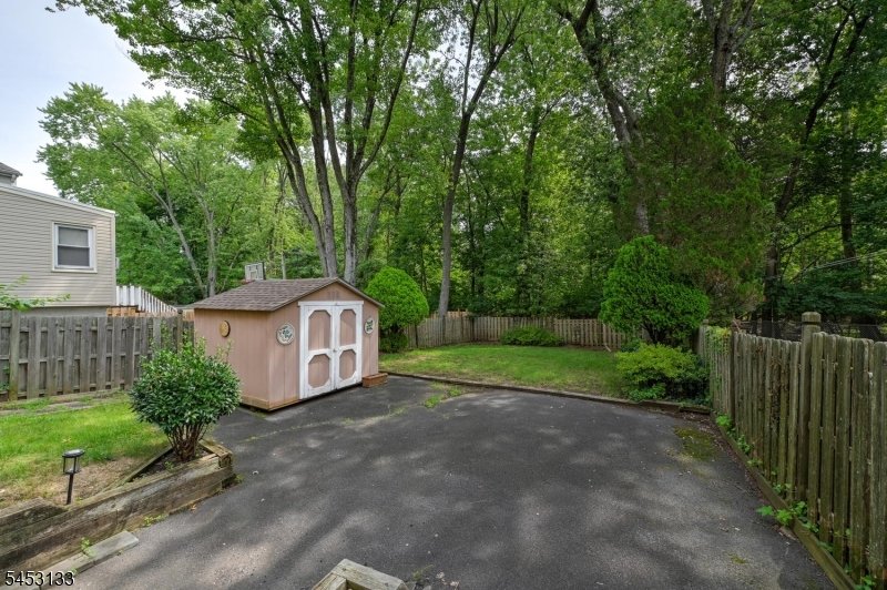 783 Broad St Property Photo 34