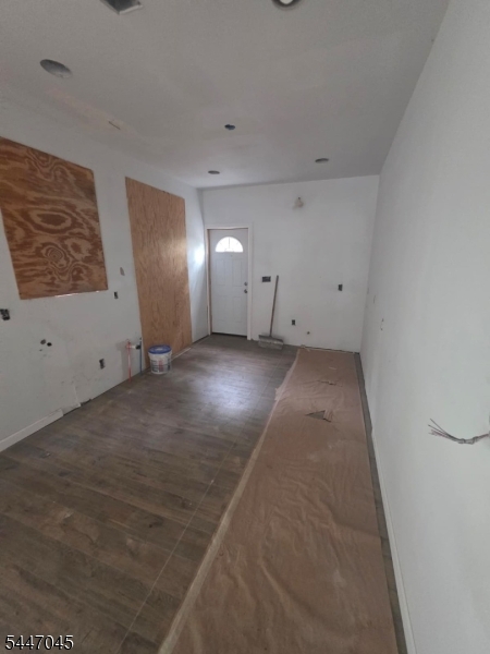 135 Brookside Ave Property Photo 3