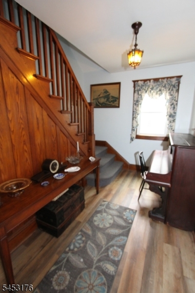 4 Midland Ave Property Photo 4