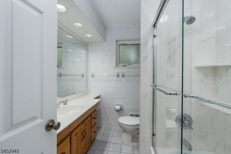 23 Cabot Ln Property Photo 18