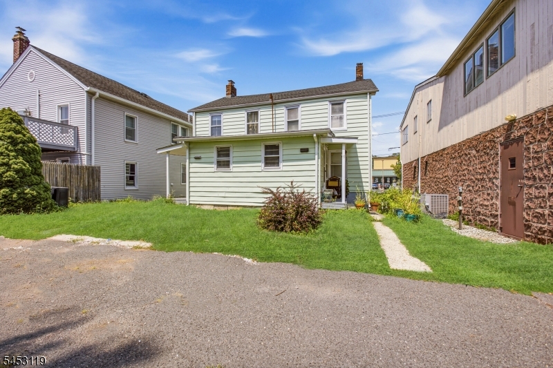 87 W Somerset St Property Photo 23