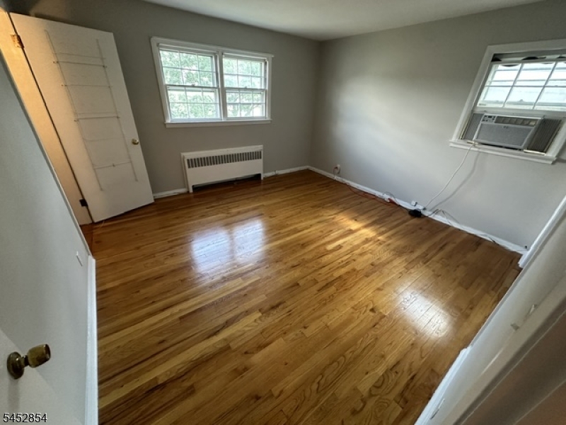 28 Chambers Ct Property Photo 11