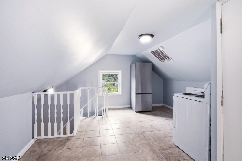 65 Highland Ave Property Photo 21