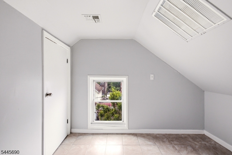 65 Highland Ave Property Photo 22