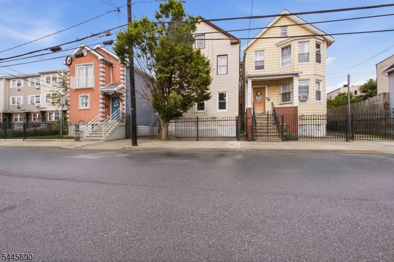65 Highland Ave Property Photo 26