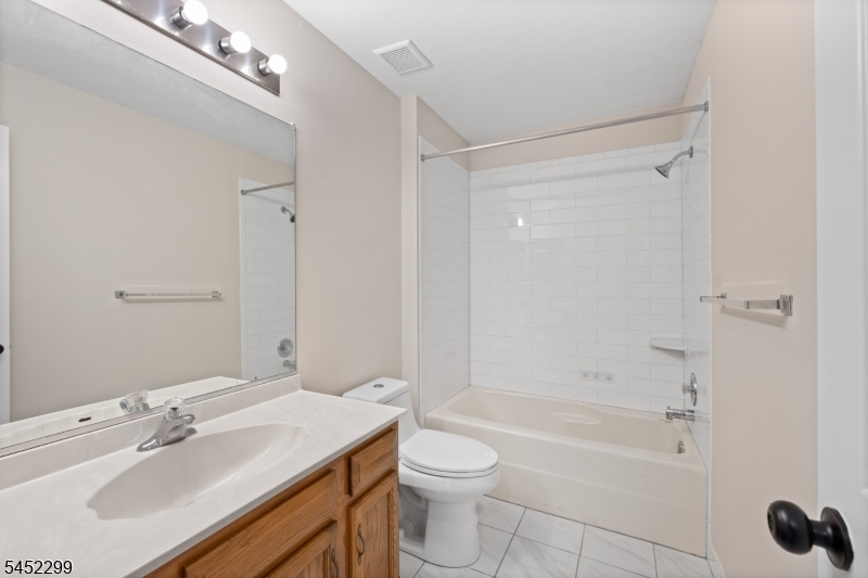 34 Wescott Road Property Photo 19