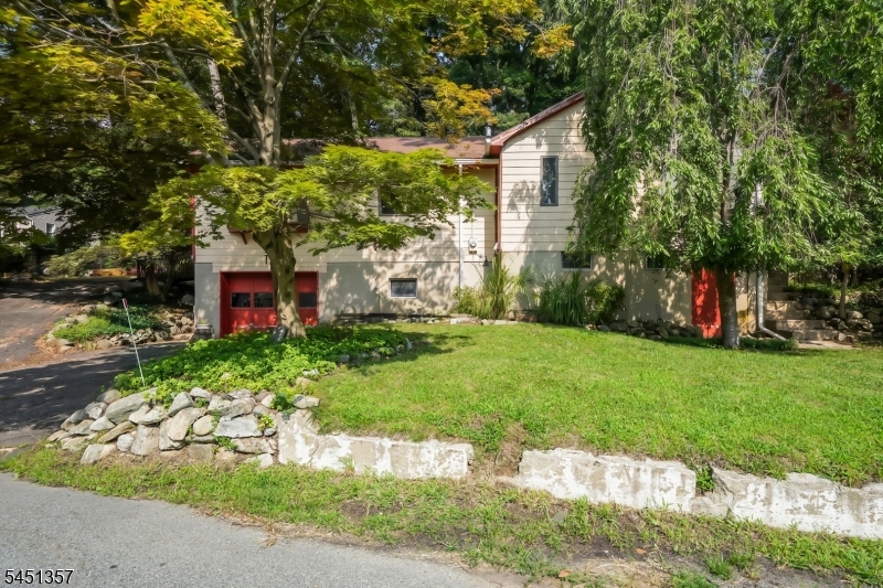 12 Coolidge Trl Property Photo 1