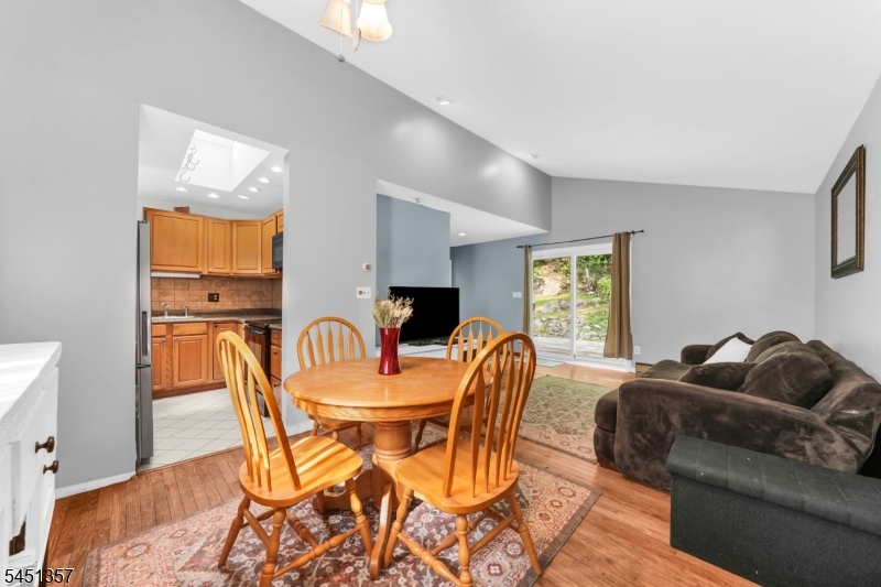 12 Coolidge Trl Property Photo 5