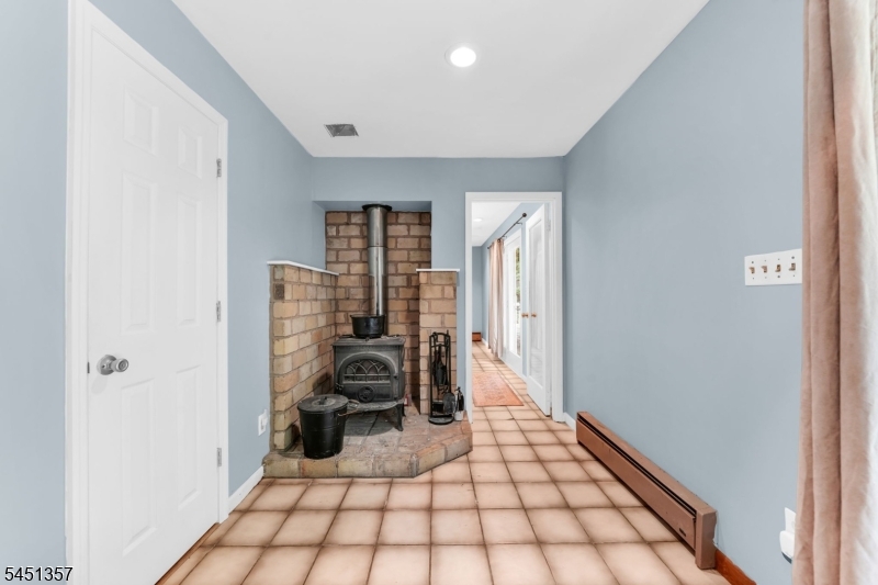 12 Coolidge Trl Property Photo 7