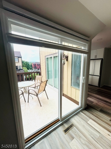 119 Wimbledon Sq Property Photo 15