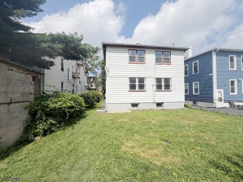 240 Wainwright St Property Photo 19
