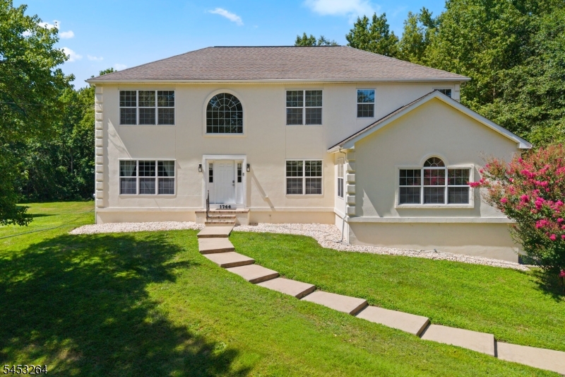 1744 Old Trenton Rd Property Photo 1