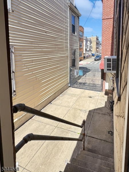 113 Van Winkle Ave B Property Photo 21