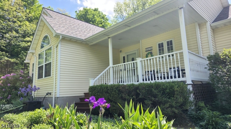 5656 Berkshire Valley Rd Property Photo 3