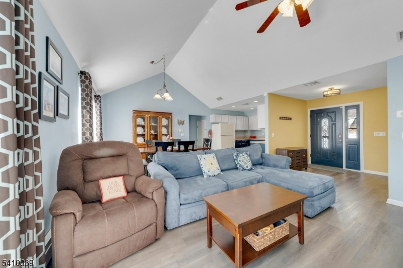 5656 Berkshire Valley Rd Property Photo 11