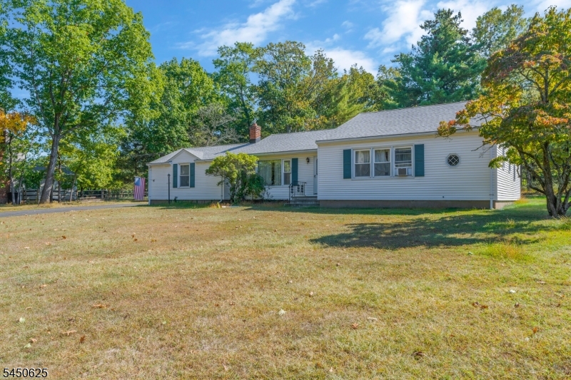 450 Van Holten Rd Property Photo 2