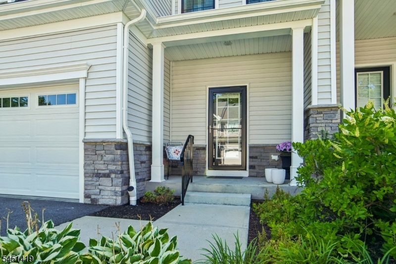 22 Kelsch Dr Property Photo 2