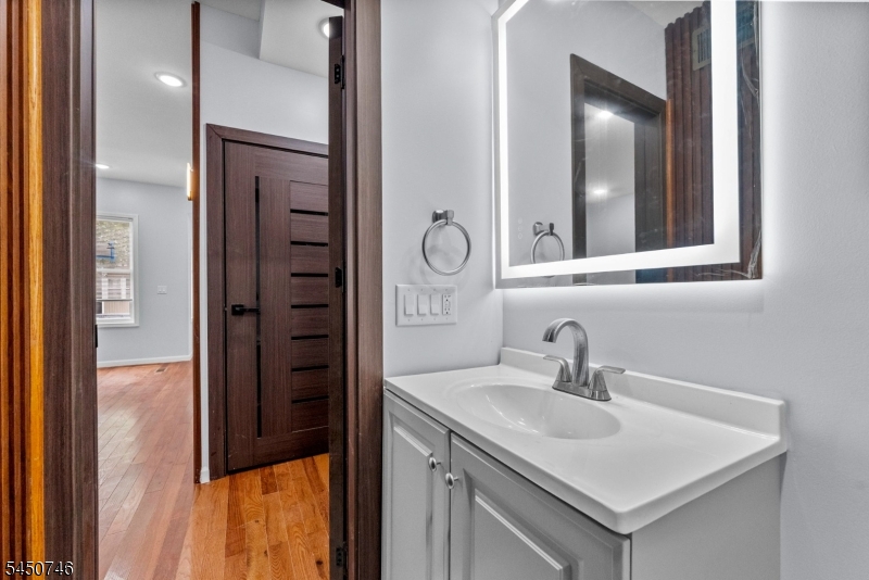 100 Atlantic St Property Photo 16